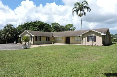 4529 Square Lake Drive 1