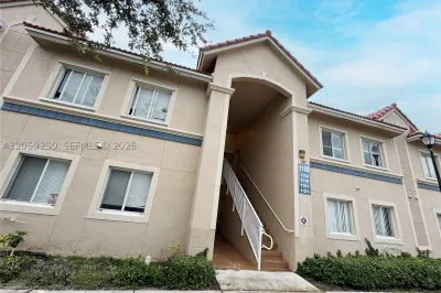 1169 Golden Lakes Blvd #1123 1