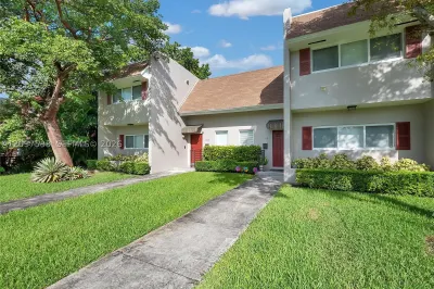 8940 SW 95th Ave #8940 1