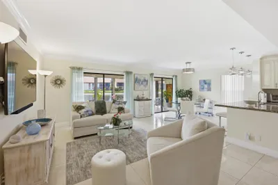 10223 N CIRCLE LAKE Drive #102 1