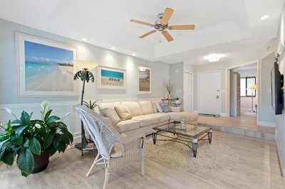 204 SEA OATS Drive #D 1