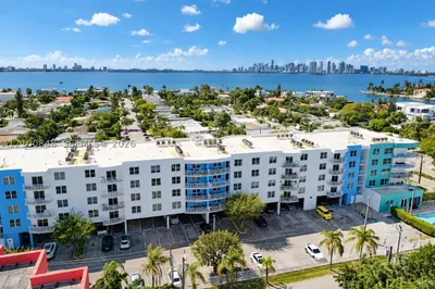 1555 N Treasure Dr #506 1