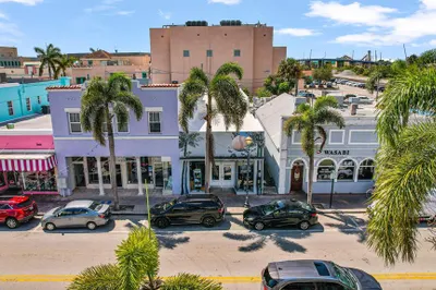 211 Orange Avenue 1