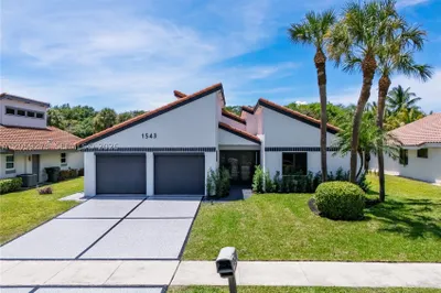 1543 SW 1st Ave 1