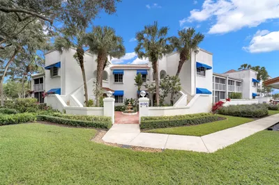 4130 W Palm Aire Dr #301B 1