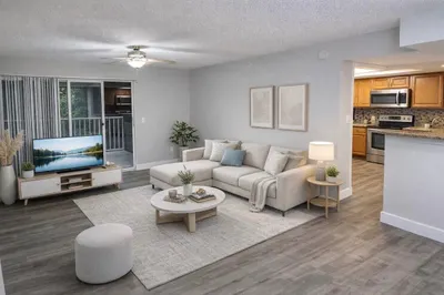 5021 N WILES Road #205 1
