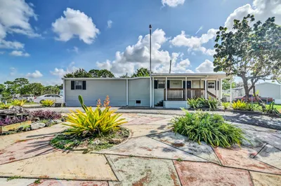 5463 Elaine Circle 1