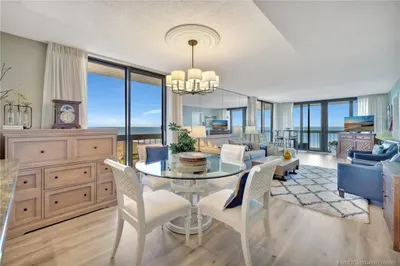 Be surrounded by the ocean.
