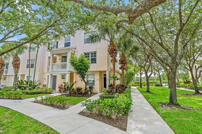 255 Murcia Drive #211 1