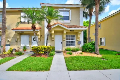 6917 Crooked Fence Drive 1