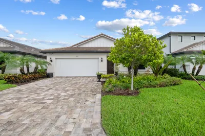 3125 Buttonwood Court 1