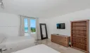 2301 Collins Ave #310 Photo