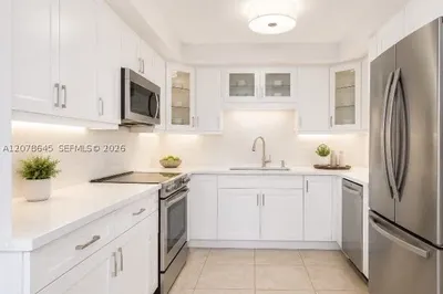 3800 S Ocean Dr #605 1