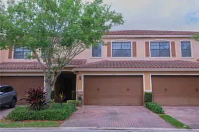 129 Riverwalk Cir E 1
