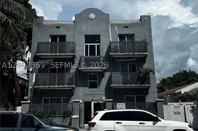 1129 NW 3rd St #306 1