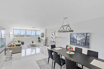 10275 Collins Ave #1523 1