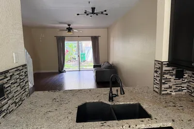 Open concept kitchen and dinning Area