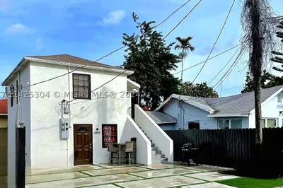 1847 1/2 NW 18th Ave 1