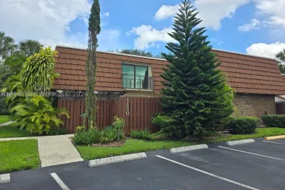 1150 SW 118th Ter #1150 1