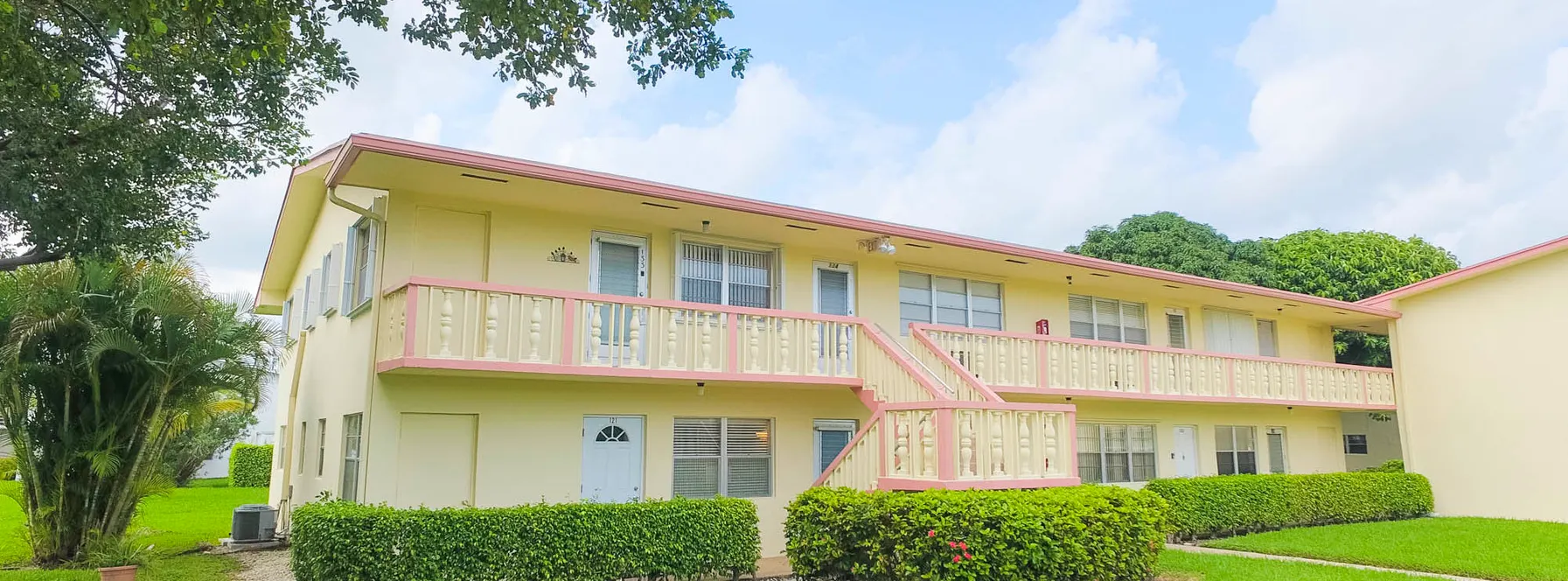 Just Listed | Cute in Century Village | 122 Easthampton F