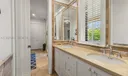 685 Harbor Ln Photo