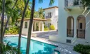 296 Ocean Blvd Photo