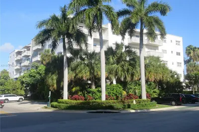 9700 E Bay Harbor Dr #202 1