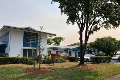 11640 NW 39TH Street #6 1