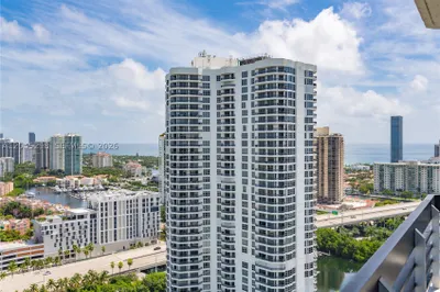 3530 Mystic Pointe Dr #3206 1