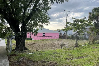 535 Lilac Ct 1