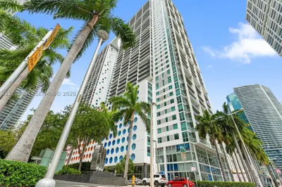 500 Brickell Ave #1405 1