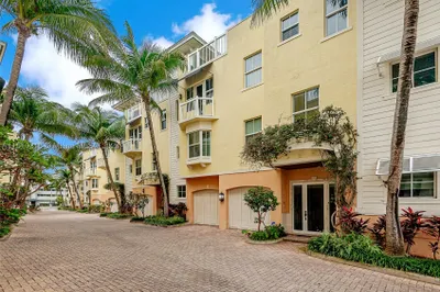 4332 S Seagrape Dr #1 1