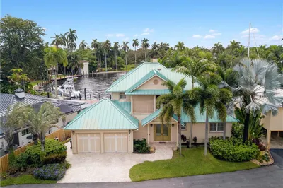 609 SW 8th Ter 1