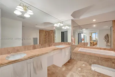 9595 N Collins Ave. #5NG 1