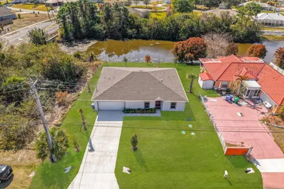 1390 Schumann Drive 1