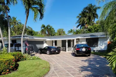 1745 NE 36th Street 1