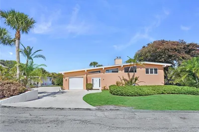 2228 NE Center Circle 1