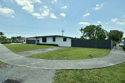 8350 SW 12th Ter 1