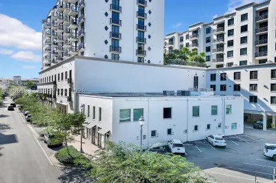 4070 Laguna St 1