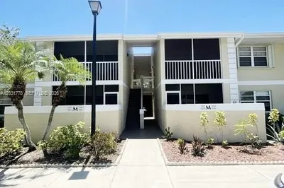 1548 SE Royal Green Cir #108 1