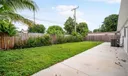 941 E 16th Pl Photo