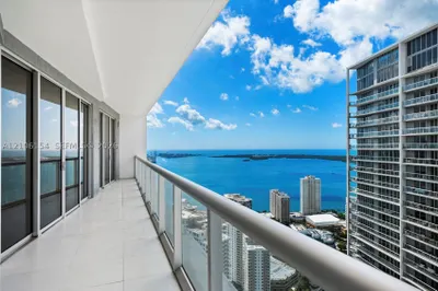 475 Brickell Ave #5209 1