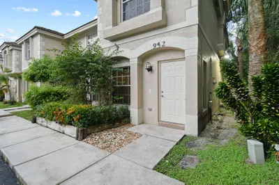 952 Summit Lake Drive 1