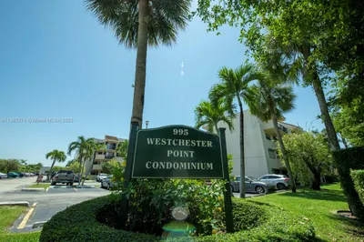 995 SW 84th Ave #303 1