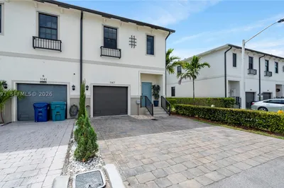 1147 SW 7th Ct 1