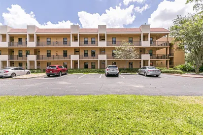 6720 Coral Lake Dr #6720 1