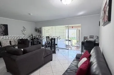17204 SW 113 ct #21942E 1