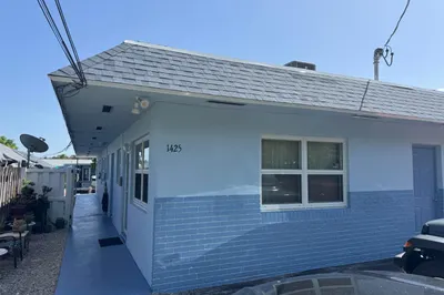 1425 NW 10th Street #3 1