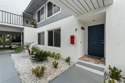 1180 Carlton Court #102A-unit B 1