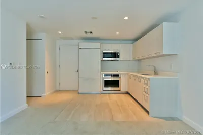 45 SW 9 st #1907 1
